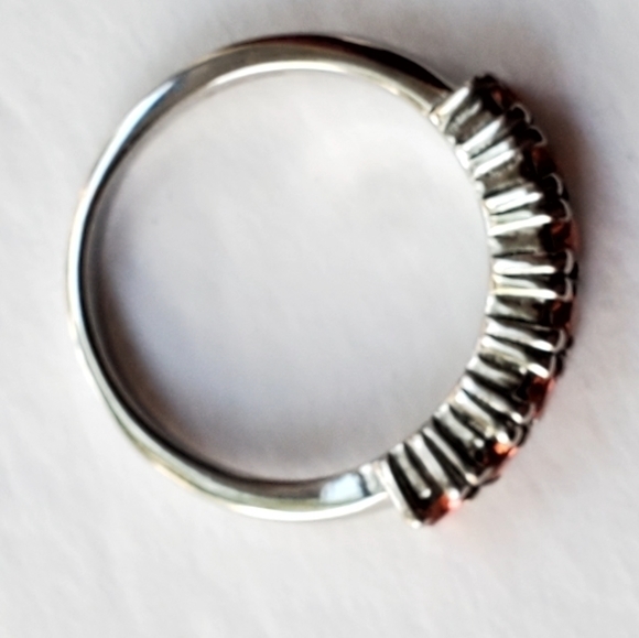 Red Rhinestones Ring 316L SS Size 7 NWOT - Picture 3 of 12